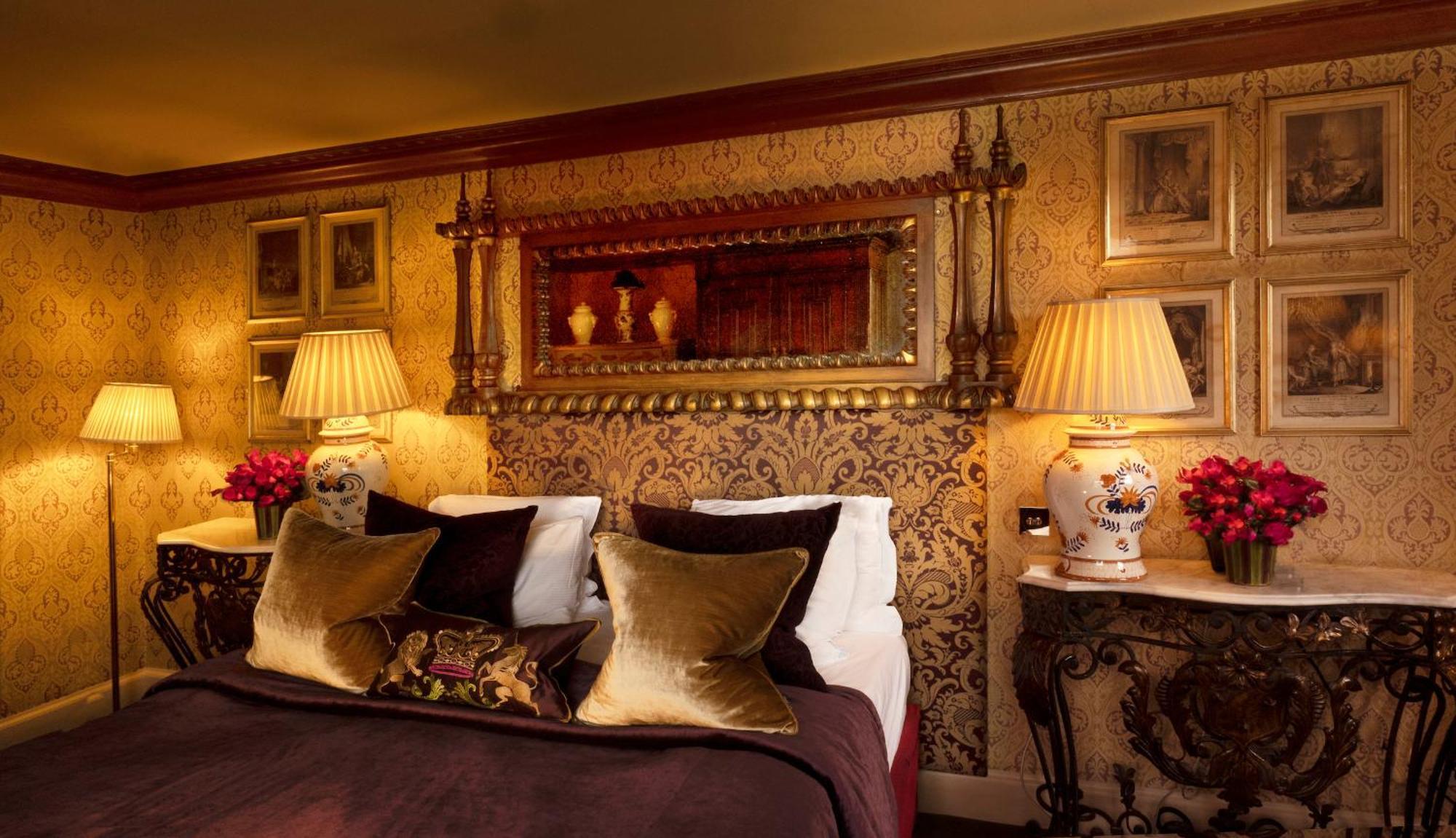 Отель Prestonfield House 5*
